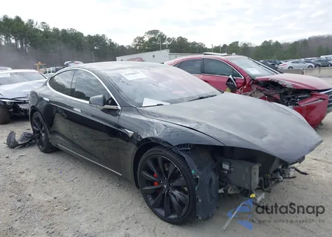 2017 Tesla Model S 100D/60D/75D/90D/P100D z USA, uszkodzony, nr VIN 5YJSA1E2XHF176458
